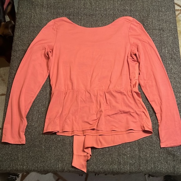 Bailey 44 Peach Rose Wrap Style Blouse with Satin Style Overlay sz Large - Picture 9 of 9